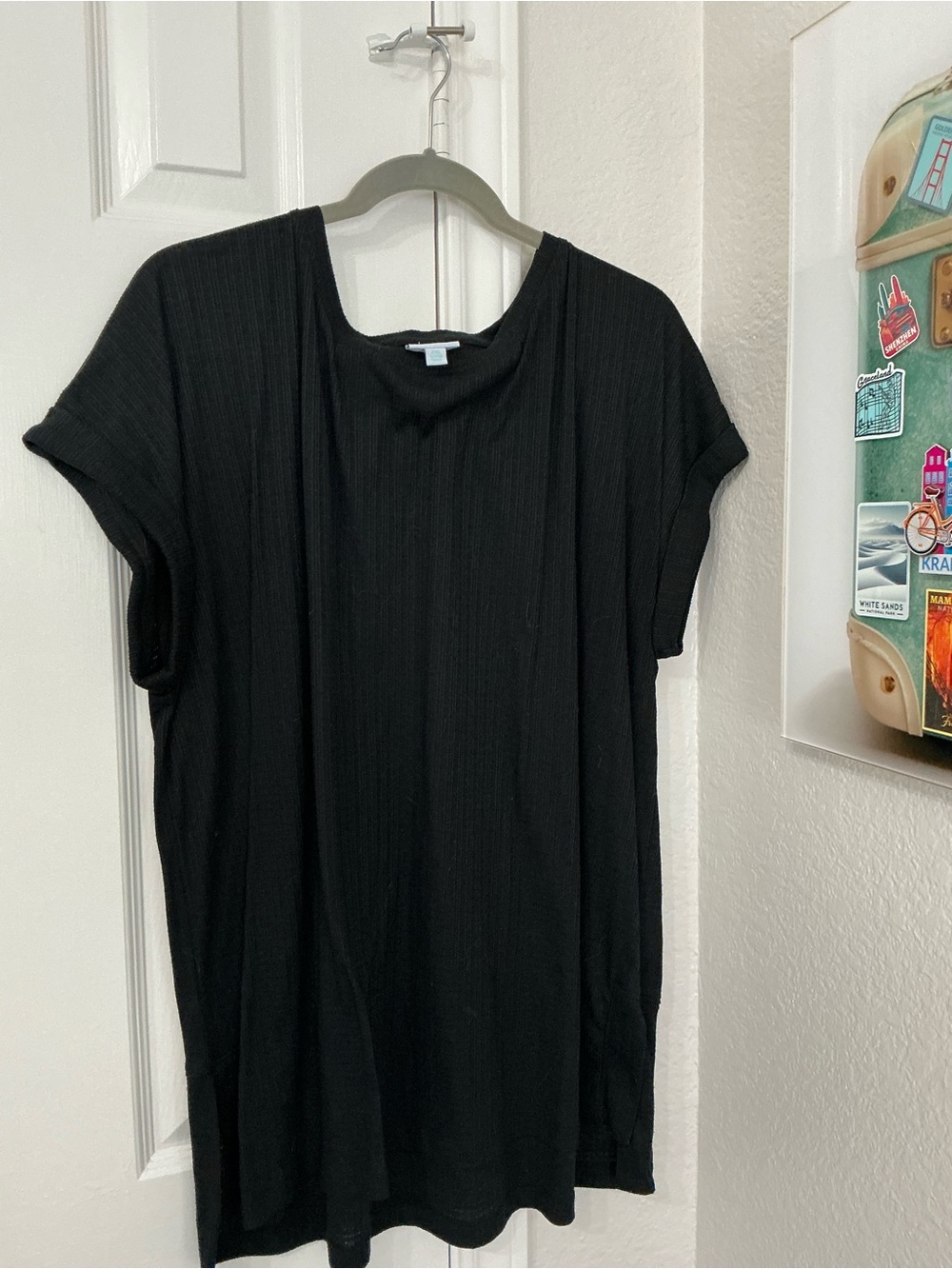 LuLaRoe Black Ribbed Short-Sleeve Tunic Leah